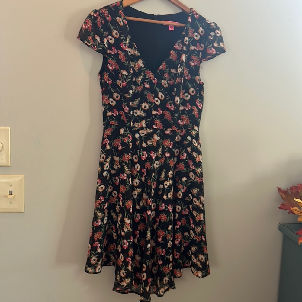 Betsey Johnson Floral V-Neck Cap Sleeve Fit & Flare Chiffon Dress Boho Black S 6